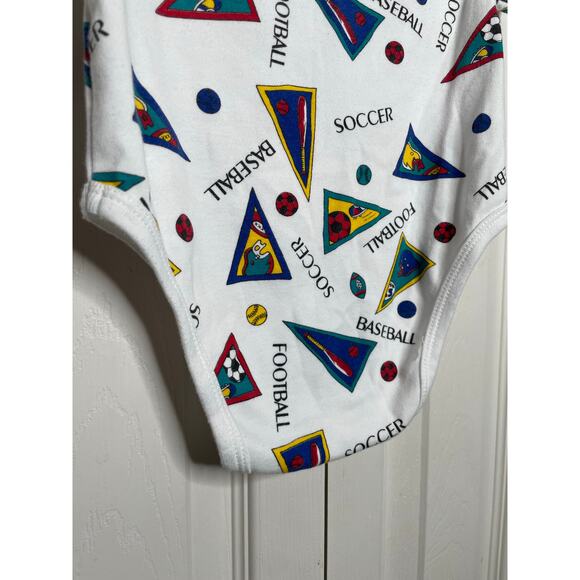 Vintage One Piece Sports Pennant Size 24 Months Soccer Baseball Football - Picture 6 of 8